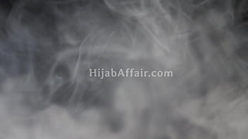 Gadis Hijab Perawan Diajari Puaskan Suami – Naudi Nala & Jason Sarcinelli