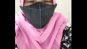 Adik Tiri Berhijab Menggoda Dengan Colmek Hot Untuk Pacar