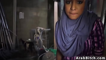 Judul Alternatif: Arab Ketat Xxx Lokasi Booty Drop, 23km Dari Markas