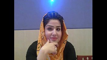 Seksi Wanita Pakistan Berhijab Berbicara Tentang Hubungan Intim Dalam Bahasa Hindustan