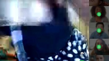 Pasangan Hamil Berhubungan Intim Di Platform Camfrog