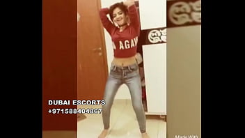 Gadis India Menari Dengan Gemulai Di Dubai