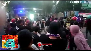 Baku Hantam Suporter Liga Indonesia Part 1: Persik Vs Psim