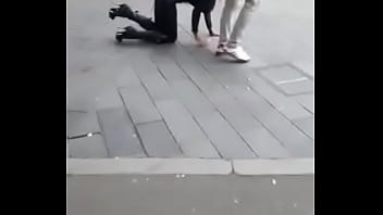 Video Kontroversial, Toilet Portabel Dubai, Aksi Mesum
