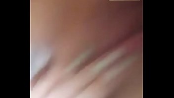 Anjing Betina Argentina Minta Susu Lewat Sexcam