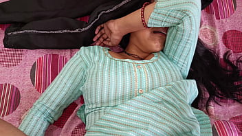 Gadis Cantik Priya Pertama Kali Merasakan Hubungan Intim Yang Menyakitkan Dengan Saudara Tiri Dalam Audio Hindi Jernih