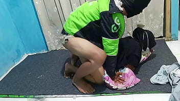 Pesan Gojek Buat Guyon Ajak Mesum Di Rumah