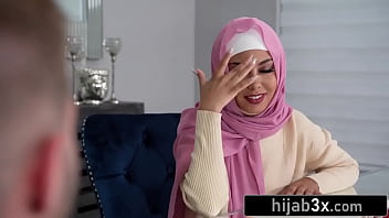 Gadis Muslimah Cantik Bercinta Dengan Tetap Memakai Hijab