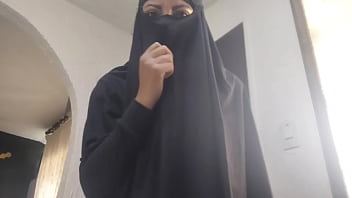 Milf Arab Masturbasi Sampai Squirting Dan Orgasme Kasar Di Webcam Pakai Niqab Hijab Xxx