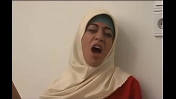 Hot Muslim Hijab Arab Bikin Bergairah