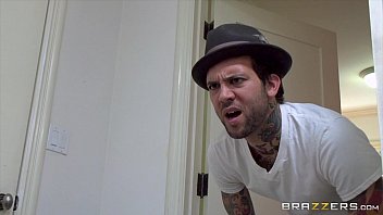 Brazzers – Alexis Fawx – Mama Punya Payudara Besar