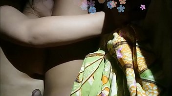 Gadis Indonesia Dengan Payudara Besar Dan Seksi