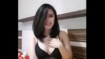 Bigo Live Indonesia Pamer Tubuh Mulus Tanpa Cela