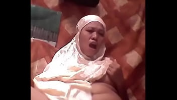 Gadis Panas Mengocok Memek Live Di Twitter @sexyber69 Sampai Basah Dan Menjerit Nikmat