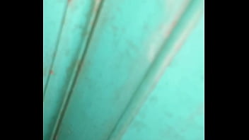 Mengintap Istri Tetangga Kos Yang Sengaja Tak Mengunci Pintu Saat Suaminya Bekerja, Malah Diajak Bercinta