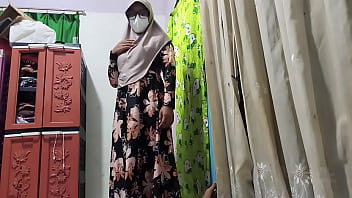 Guru Ketahuan Murid Lagi Asyik Coli, Langsung Diajak Mainin Kontol