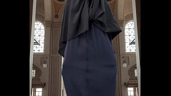 Coba-coba Abaya Dan Hijab Yang Menggoda