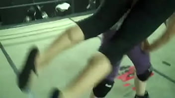 Wanita Liar Siap Dihantam Dan Ditaklukkan Dalam Adegan Panas.