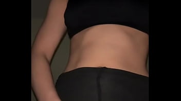 Gadis Muslim Sembunyi-sembunyi Masturbasi Pakai Jilbab? Memek Arab Digesek Sampai Klimaks